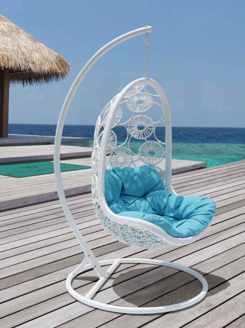 Suspended chair cocoon