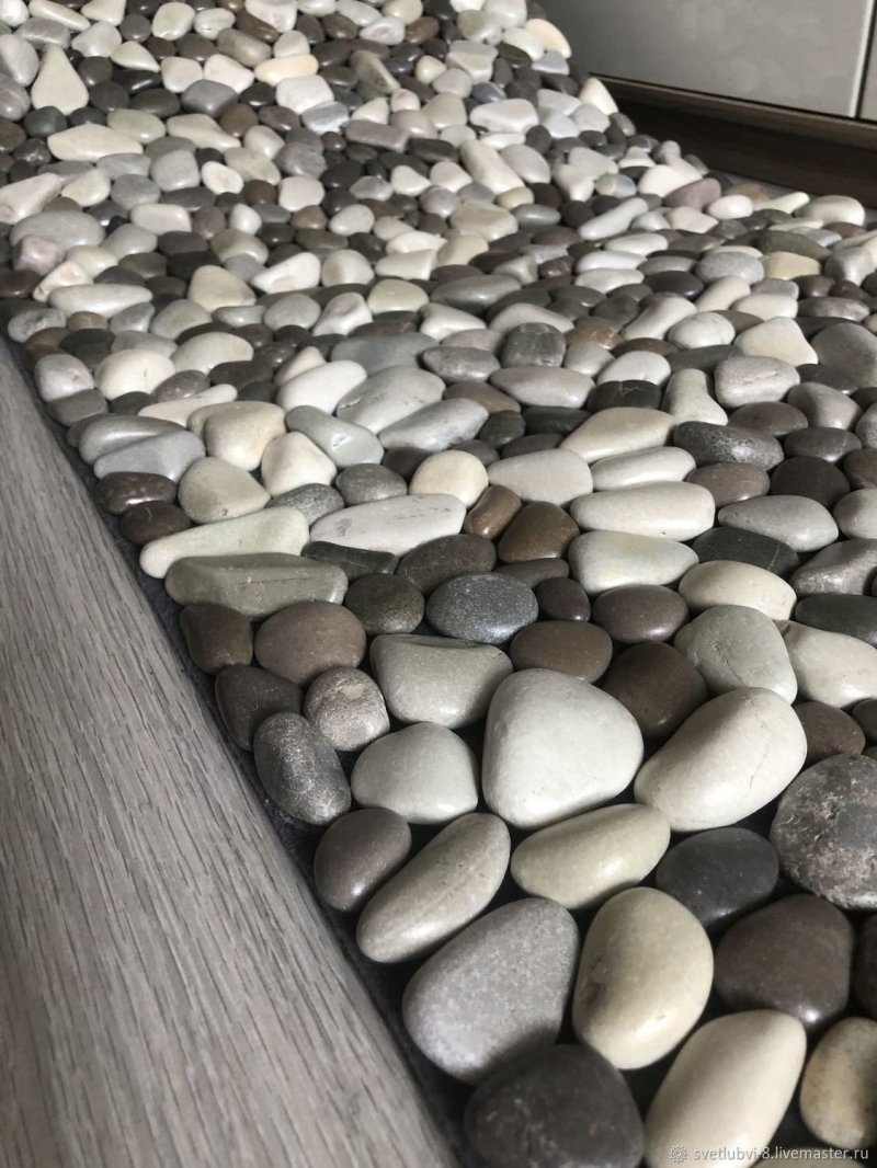 Pebbles in the interior