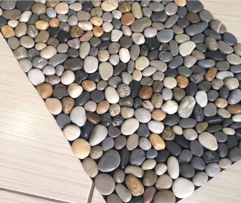 Pebble mat