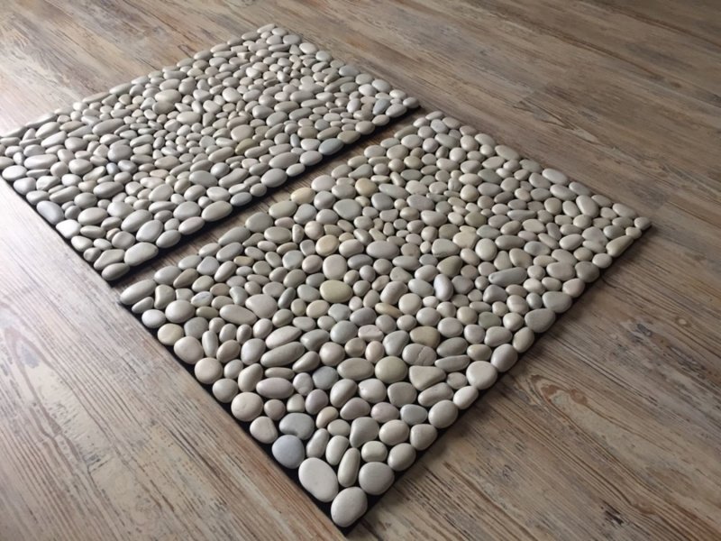 Pebble mat