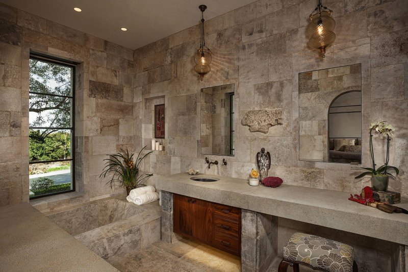 The bathroom trimmed with stone