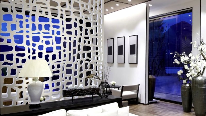 Decorative partition for zoning