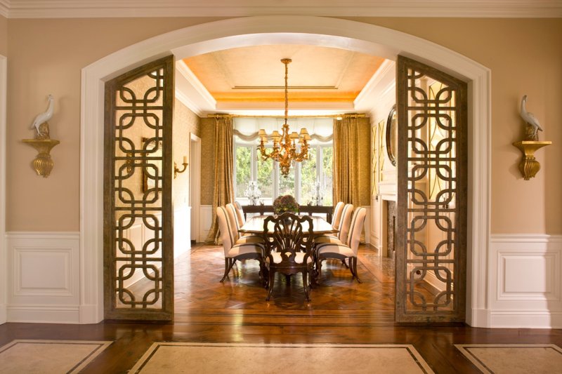 Arc decorative interior