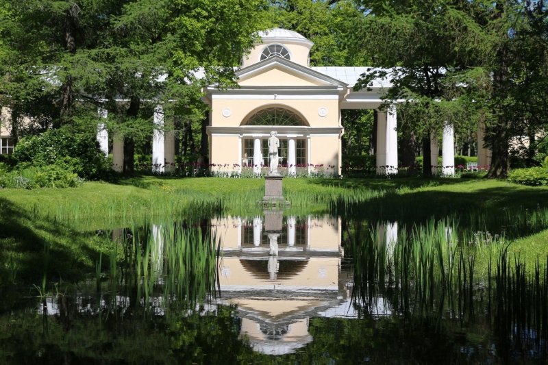 Pavlovsk Museum-Reserve Park