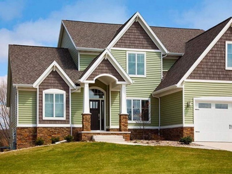 Vinyl siding Brick House