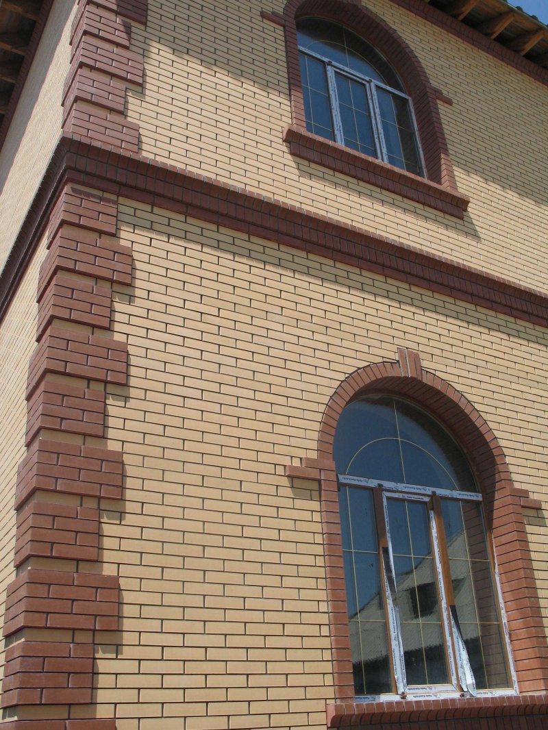 Facade facing brick