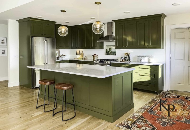 Olive -colored kitchens