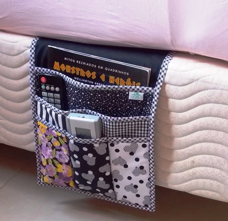 Organizer for the bed