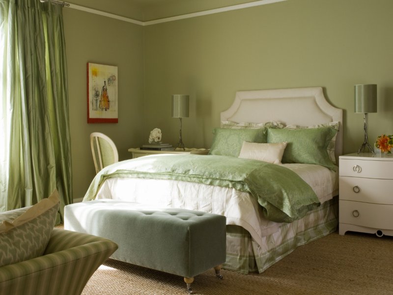 Bedroom in pistachio tones