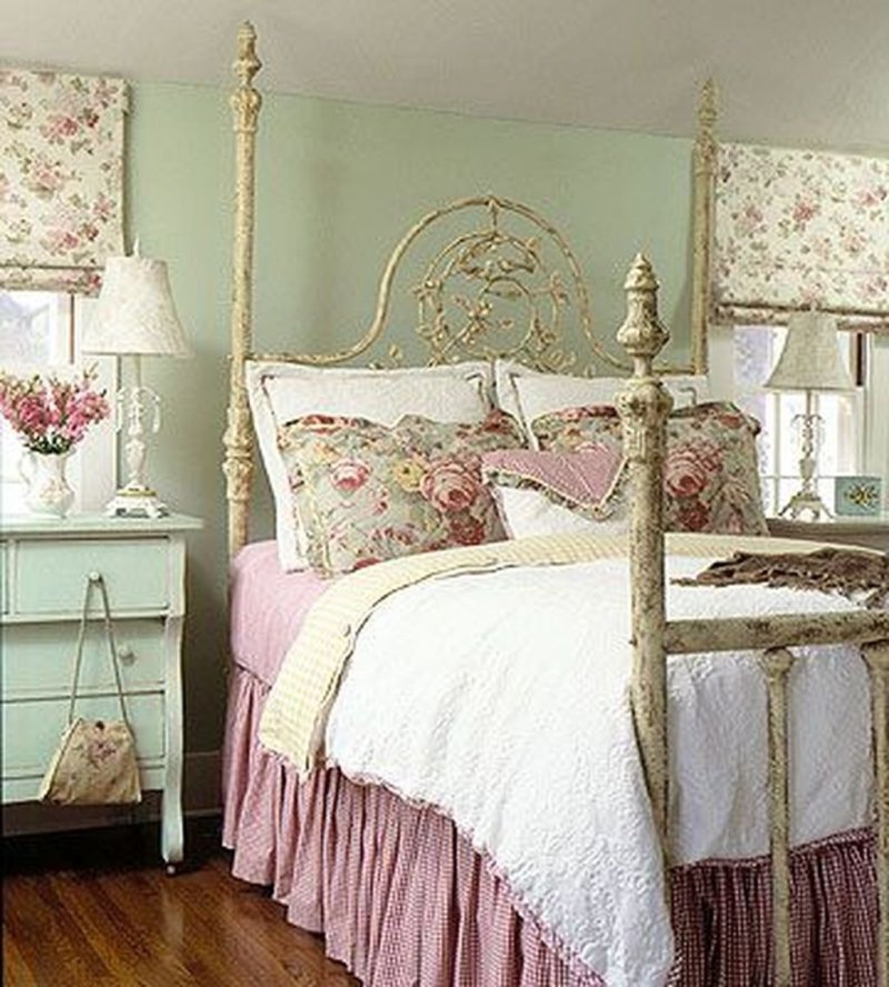 Country -style bedroom Shebbi