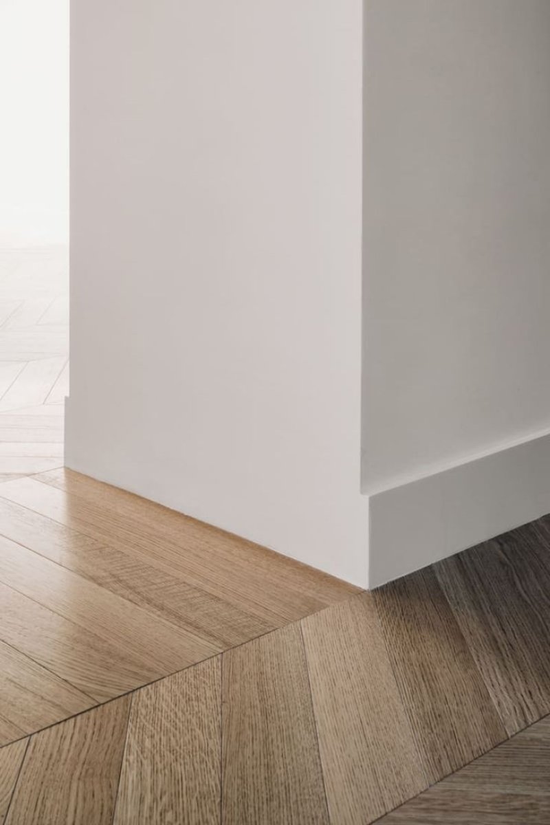 Skirting board