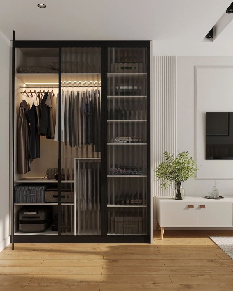 Wardrobe cabinet