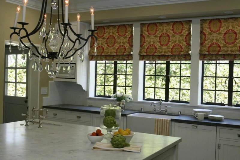 Roman curtain in the kitchen