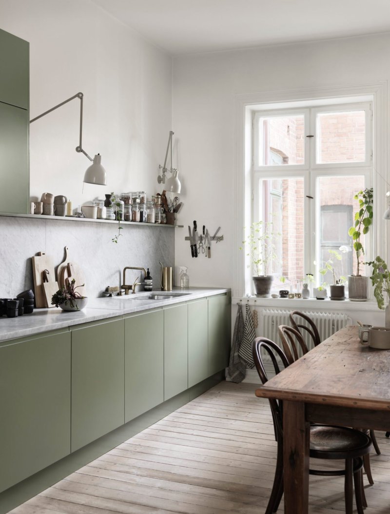 Skandi kitchen is gray