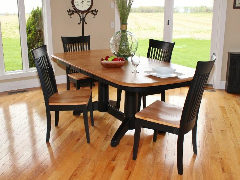 Table and chairs for the kitchen