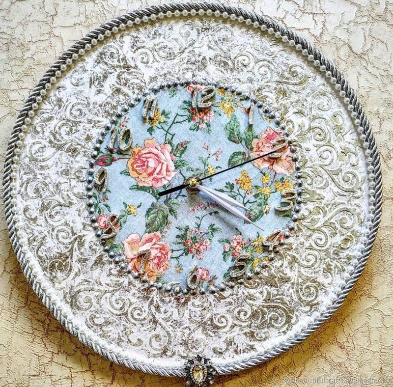 Provence -style watch