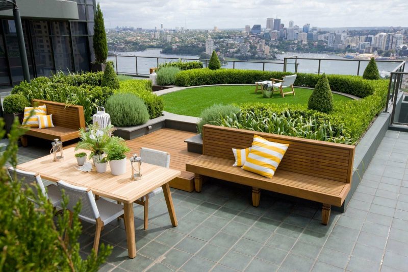 Operated flat roof Green Roof