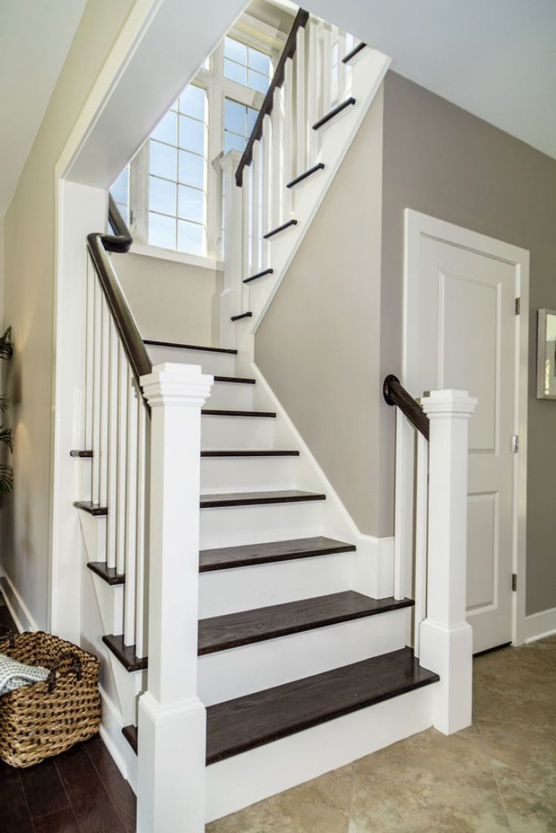 Staircase white steps dark risers