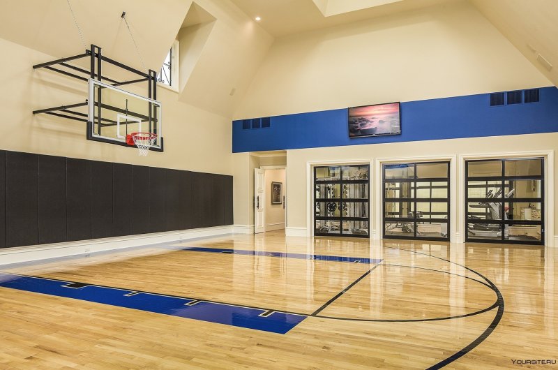 House with a basketball court