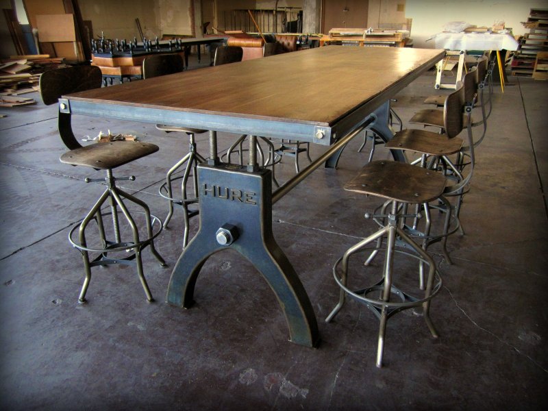 Table loft industrial