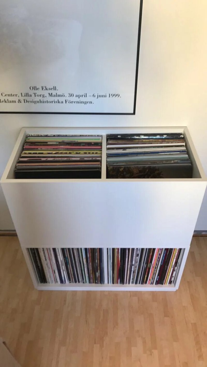 Storage of vinyl records