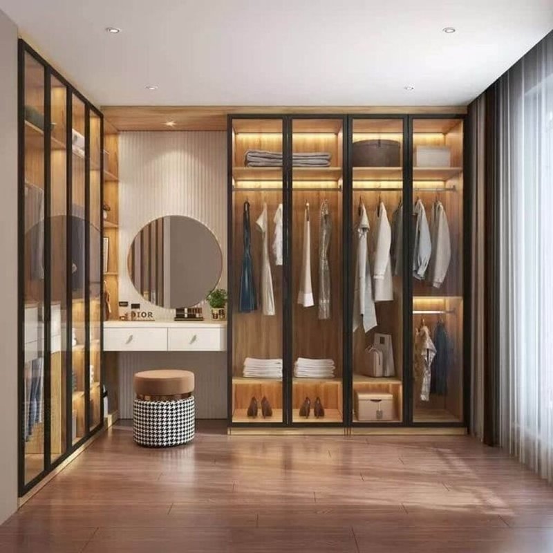 Modular wardrobe of metal