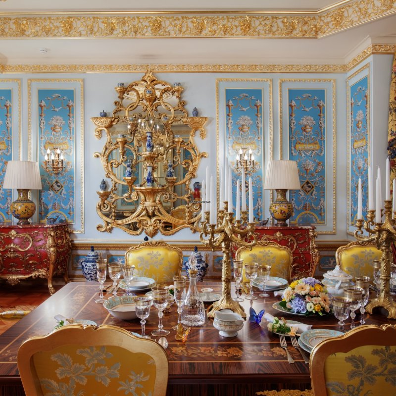 Rococo style in the interior