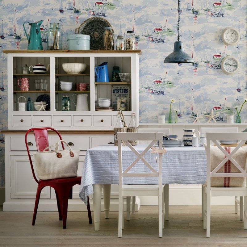 Kitchen with wallpaper