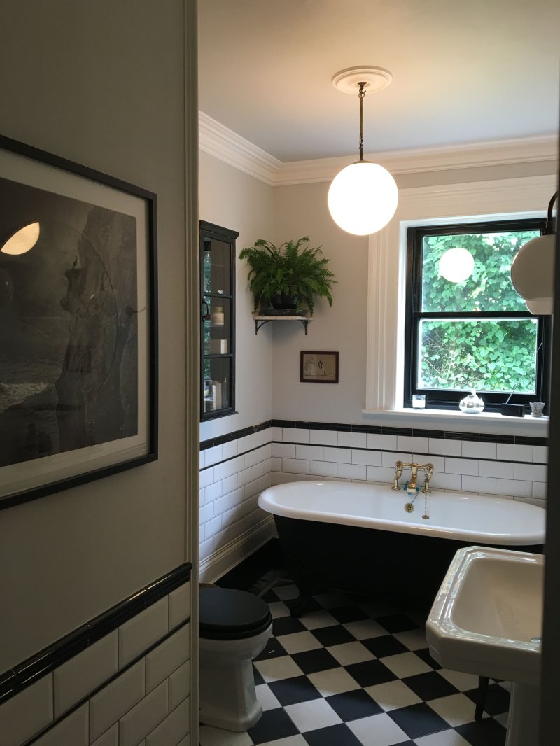 American -style bathroom