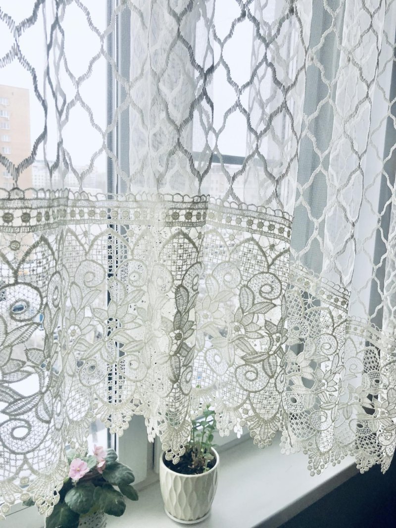 Curtains for the kitchen arch with lace