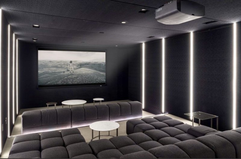 Home cinema on the wall