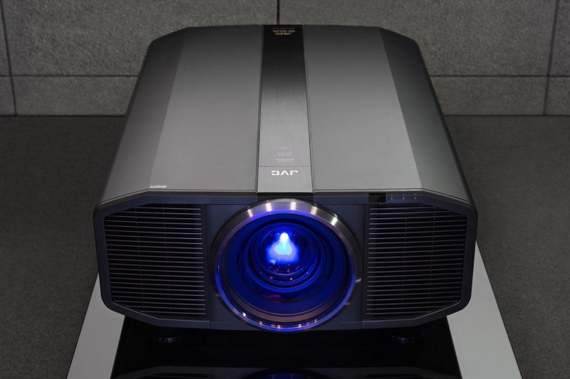 Projector JVC NZ9