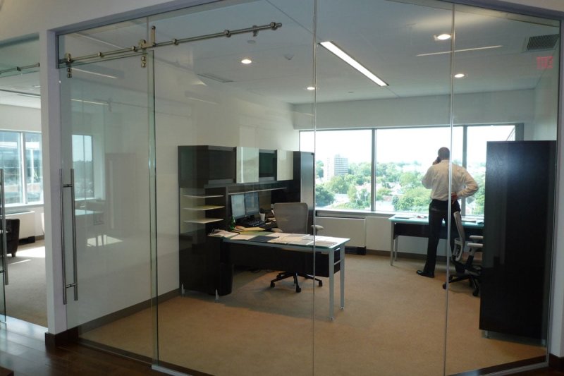 Glass partition for office