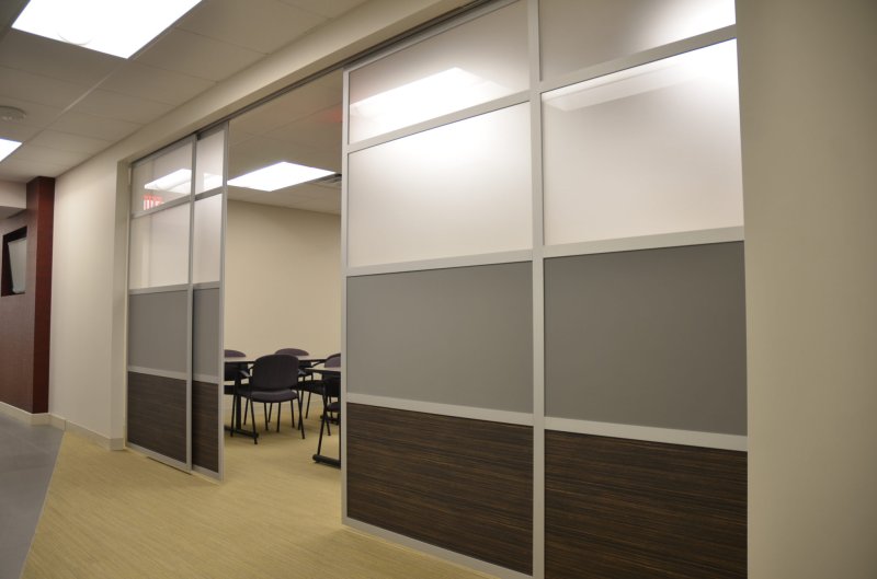 Glass partition for office