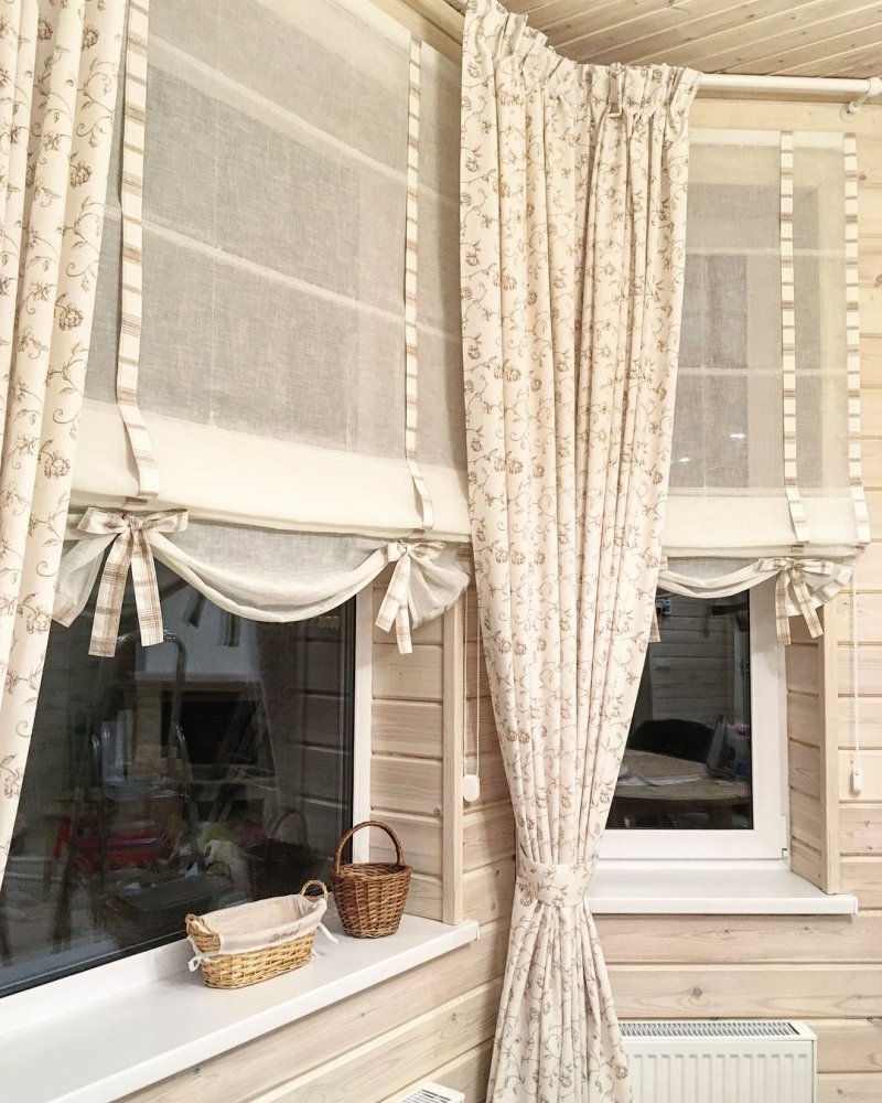 Curtains in the style of Provence for the kitchen