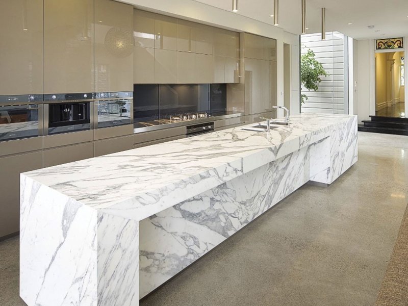 Countertop marble Kalakatta slot