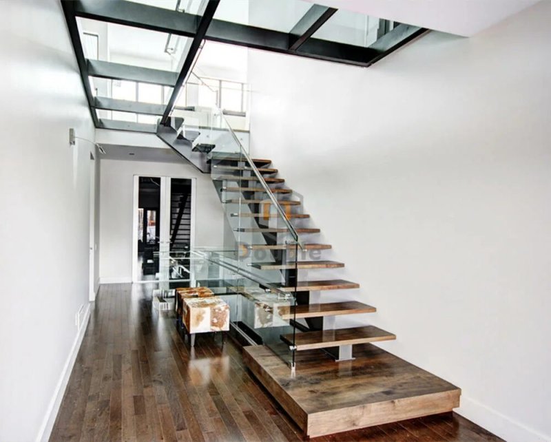 Staircase in modern style