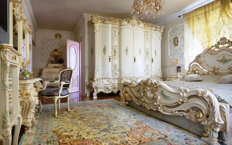 Rococo Baroque style in the interior