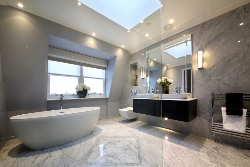 The design of a large bathroom