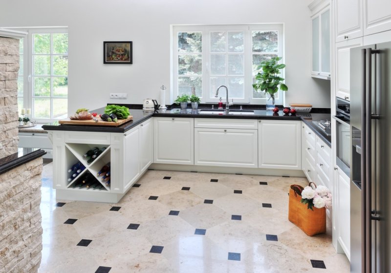 Black white tiles in the kitchen