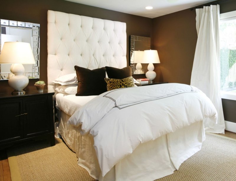 Brown color in the interior of the bedroom