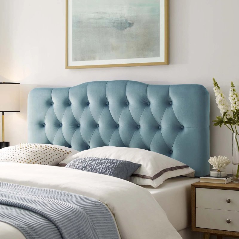 Tufted Headboard bed