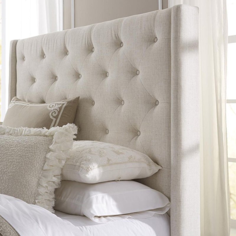 Tufted Headboard bed