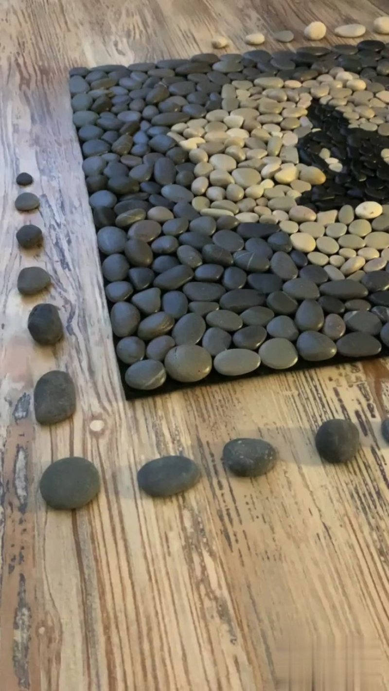 Pebble mat