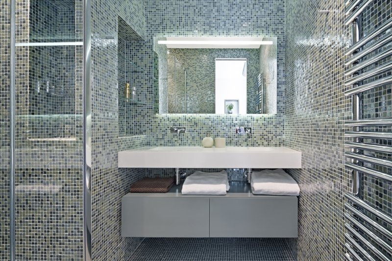 Bathroom design with mosaic