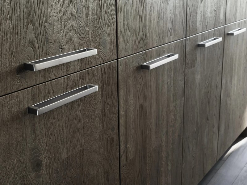 Kitchen handles for facades