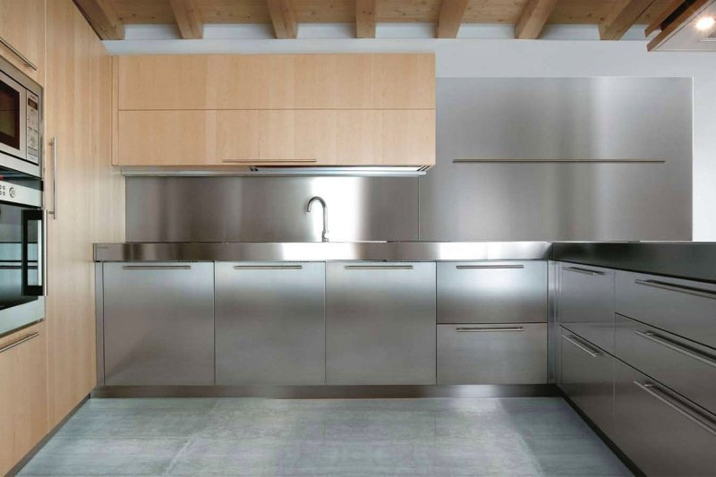 Stainless steel facades for kitchen