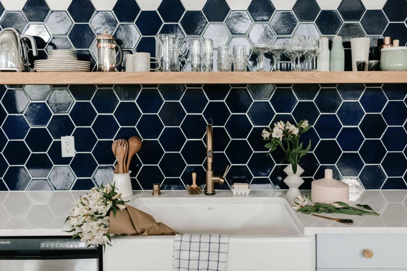 Hexagon tiles on a kitchen apron