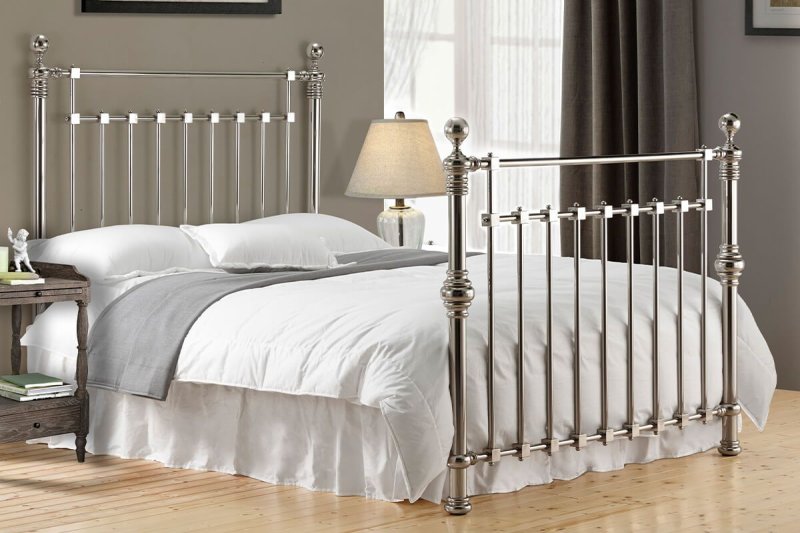 Metal bed 140x200 Aristo