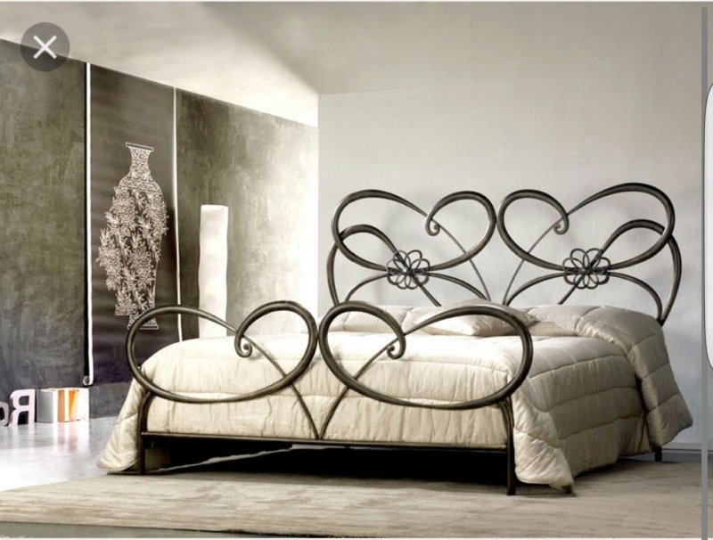 Forged bed in the interior